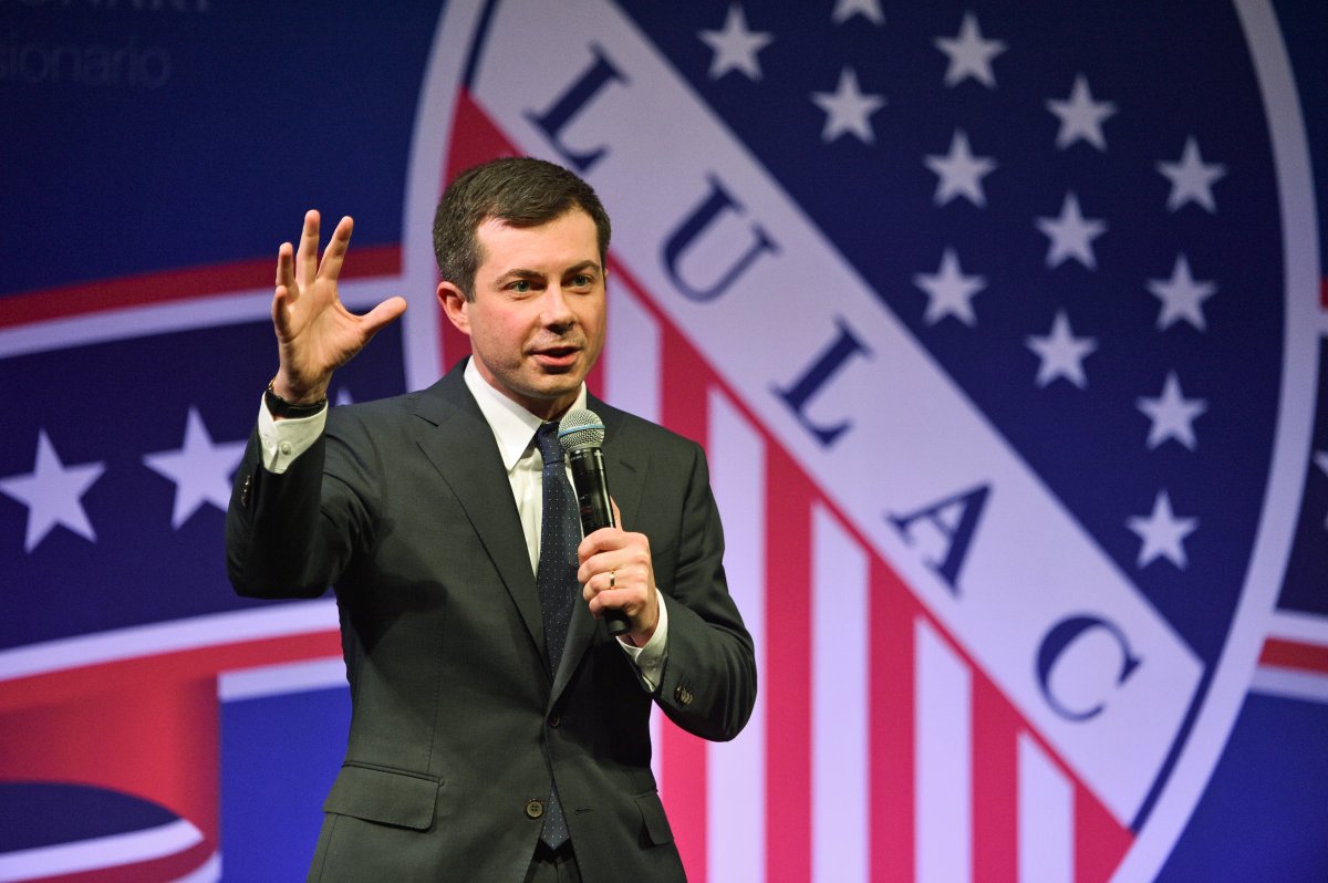 Demokratlar arasındaki başkanlık yarışında Sanders önde