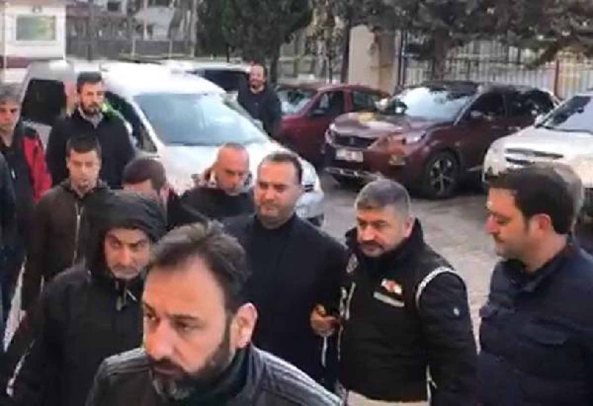 d Yalova Belediyesi'ndeki soruşturmada yeni tutuklamalar