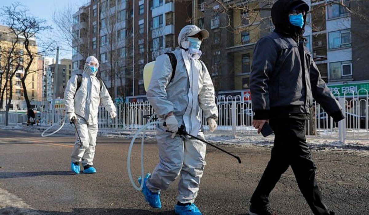 Çin'de paralar virüse karşı karantina altına alındı