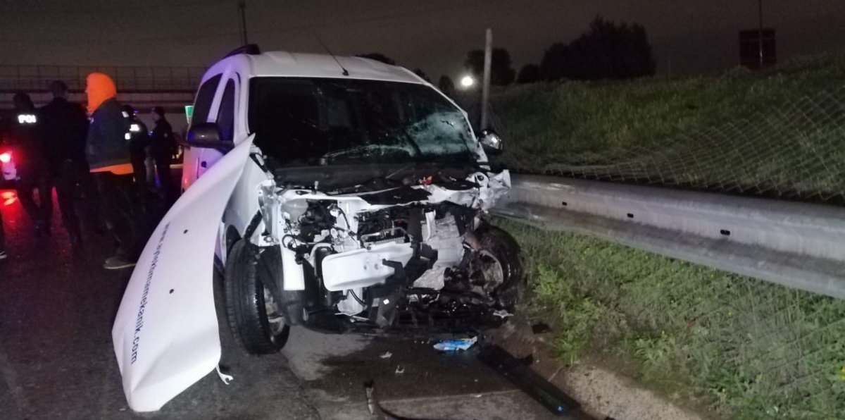 i TEM'de feci kaza: 2 ölü