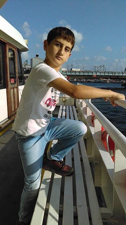 Okulan giden 11 yaşındaki çocuğu servis minibüsü ezdi