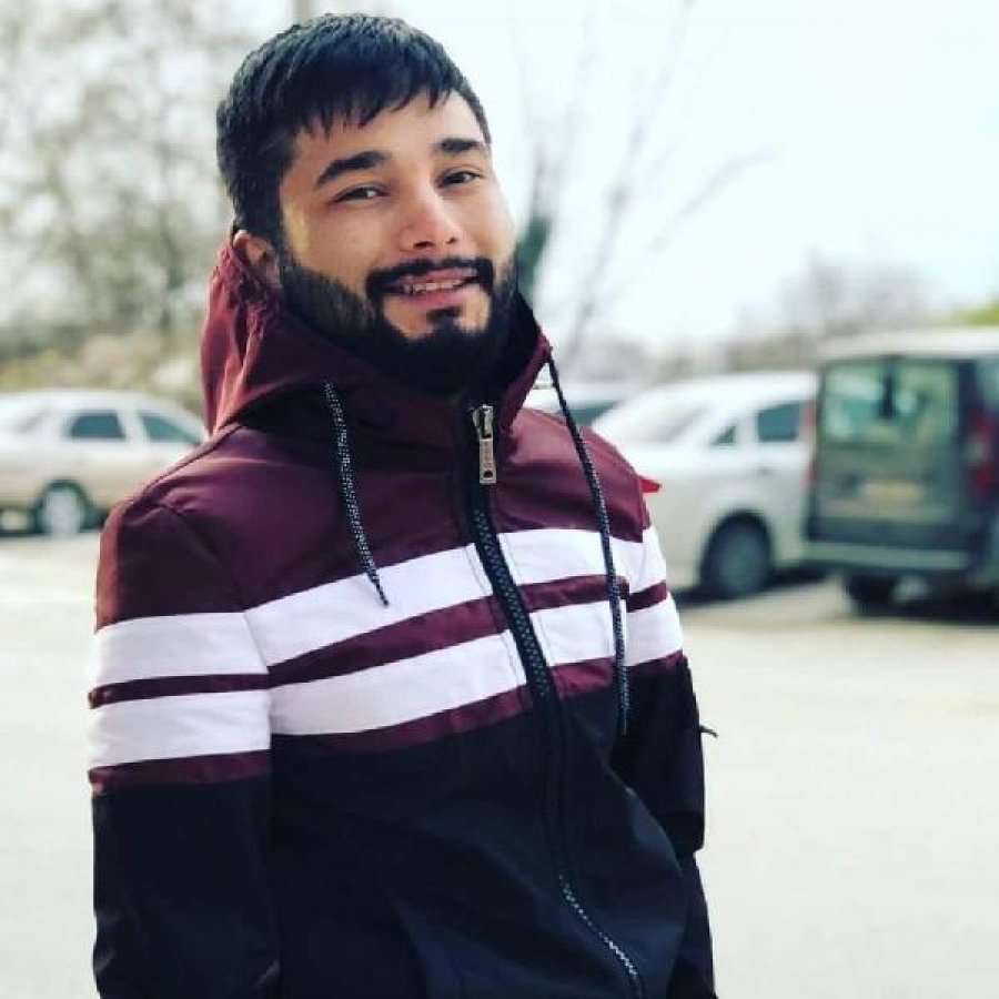 Komşusunu eve çağırıp silahla öldürdü