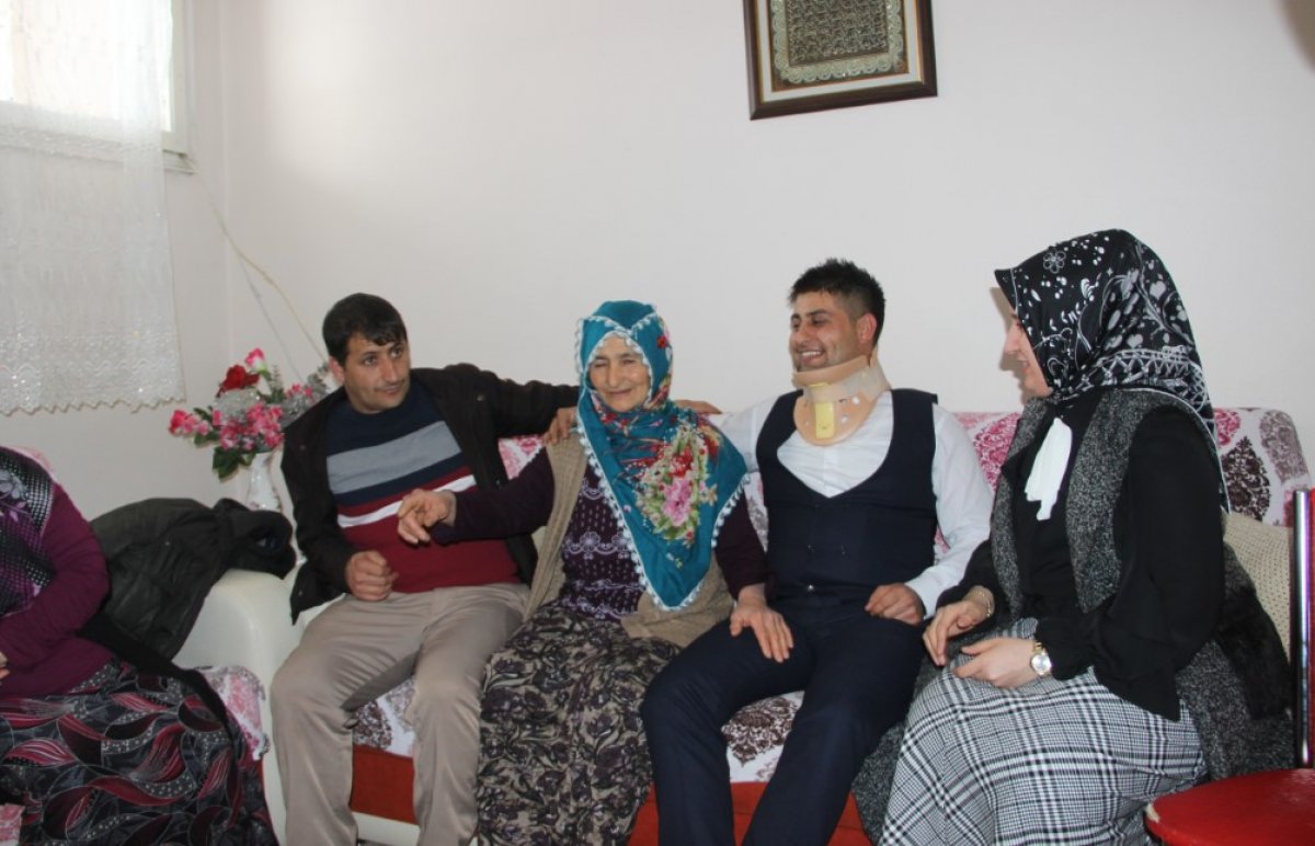 i İdlib gazisi Uzman Onbaşı Kaplan ailesine kavuştu