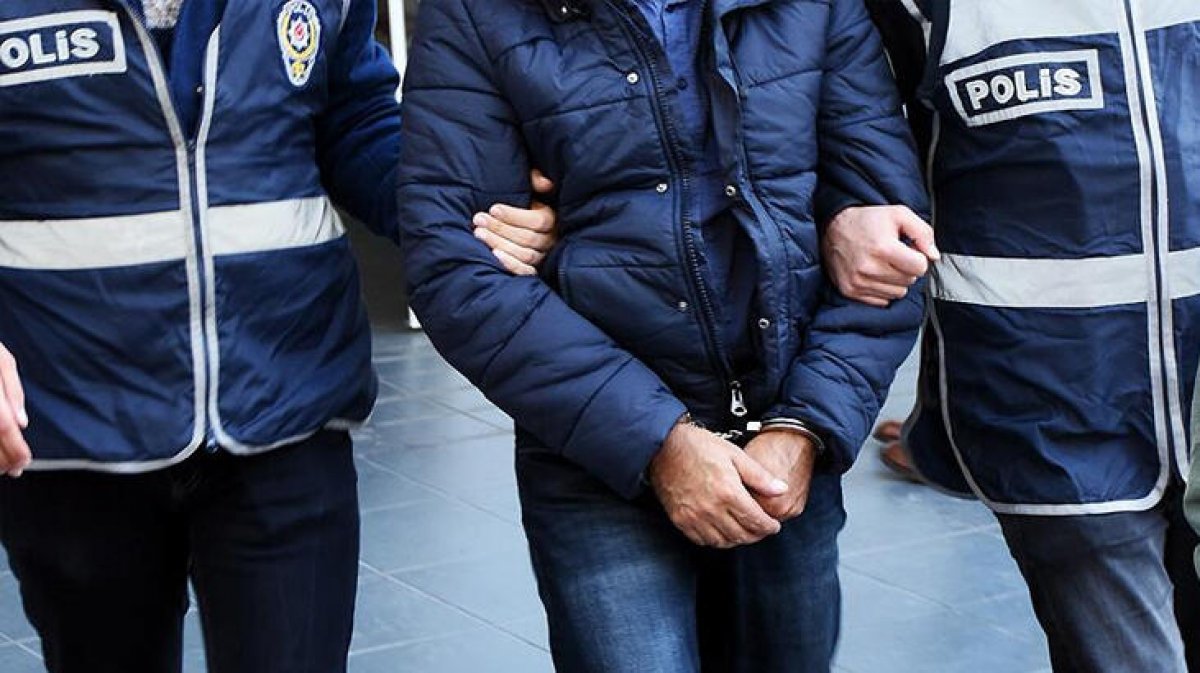 İstanbul merkezli FETÖ operasyonu: 36 gözaltı