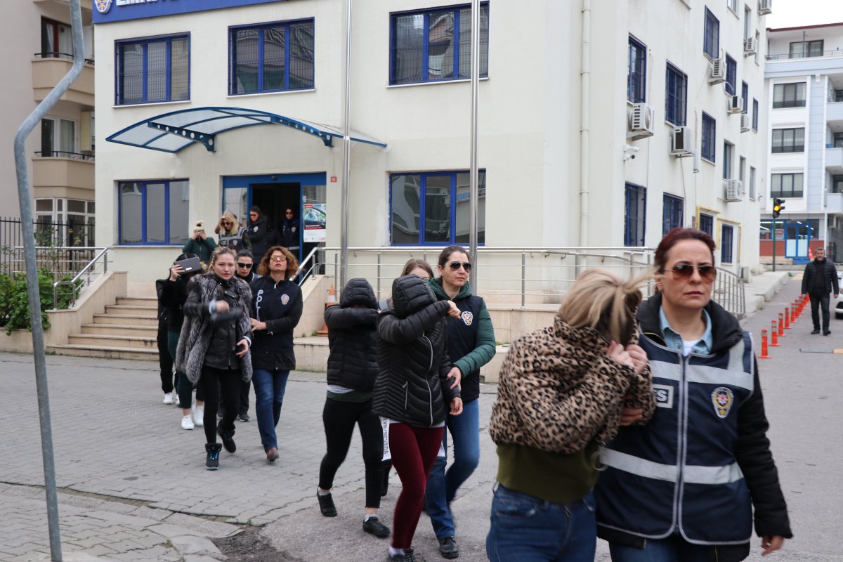 i Yalova'da fuhuş operasyonu: 50 şüpheli gözaltına alındı