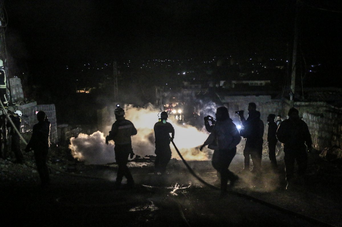 Rus savaş uçakları İdlib'i vurdu