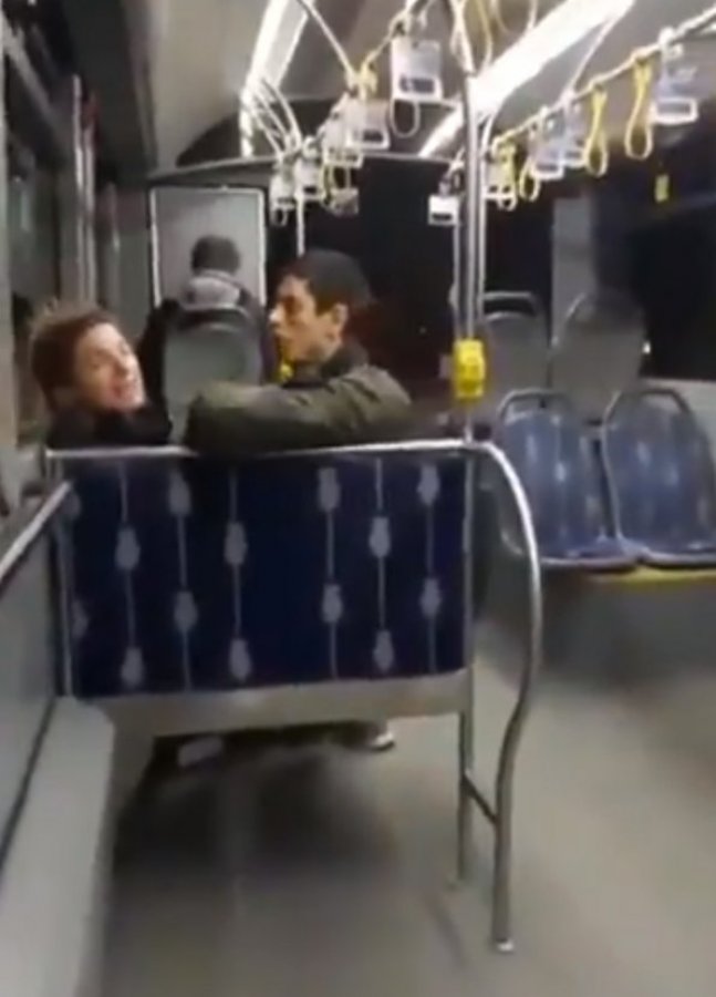 İETT'deki öpüşme tartışması Diyanet'e soruldu