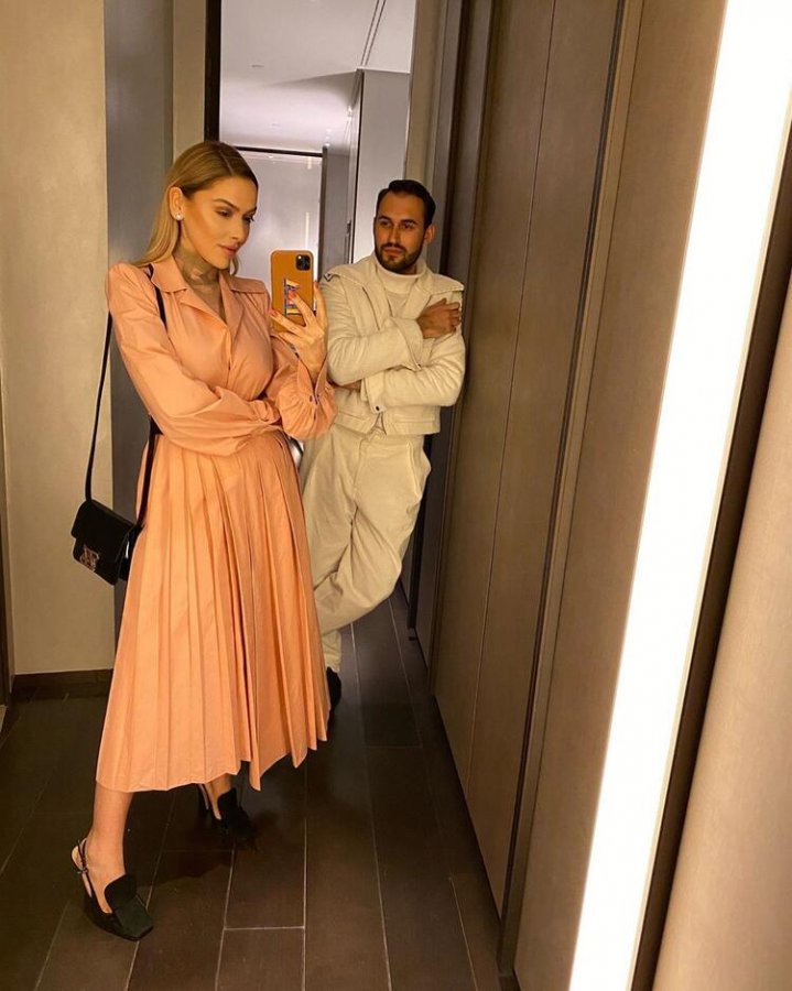 Hadise'den, Hülya Açıkgöz paylaşımı