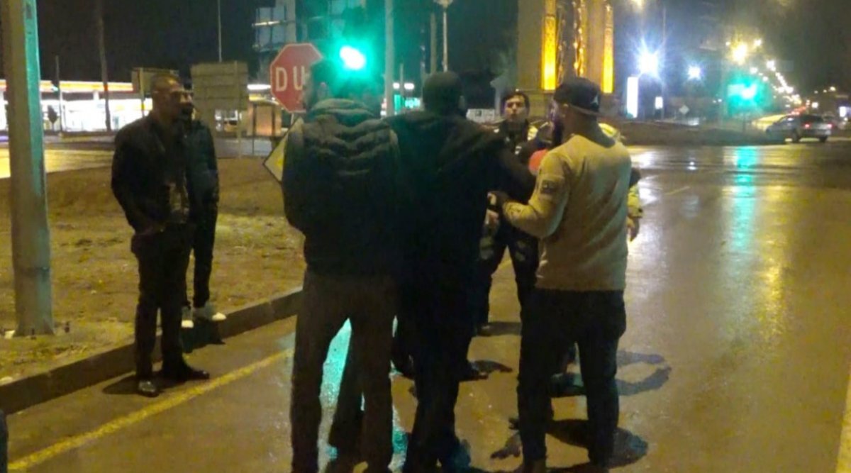 Aksaray'da kaza sonrası taraflar birbirine girdi