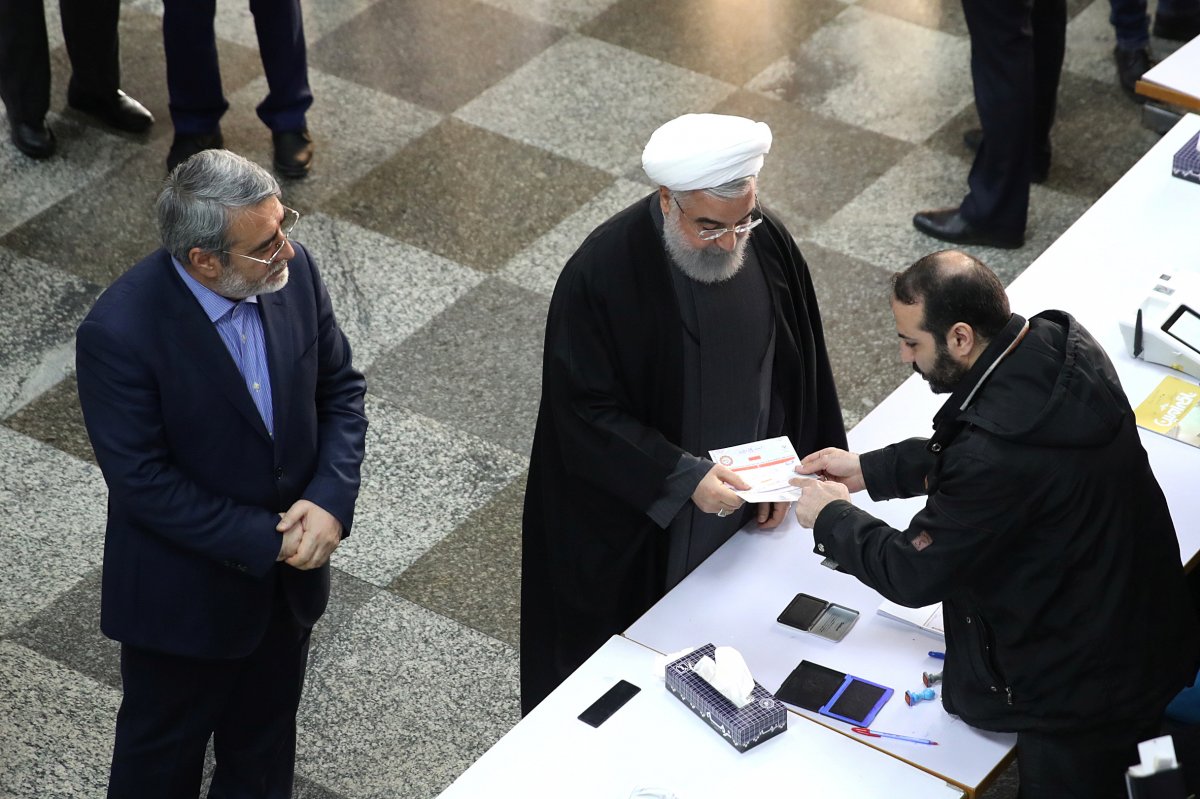 İran'da ölü sayısı 6'ya yükseldi