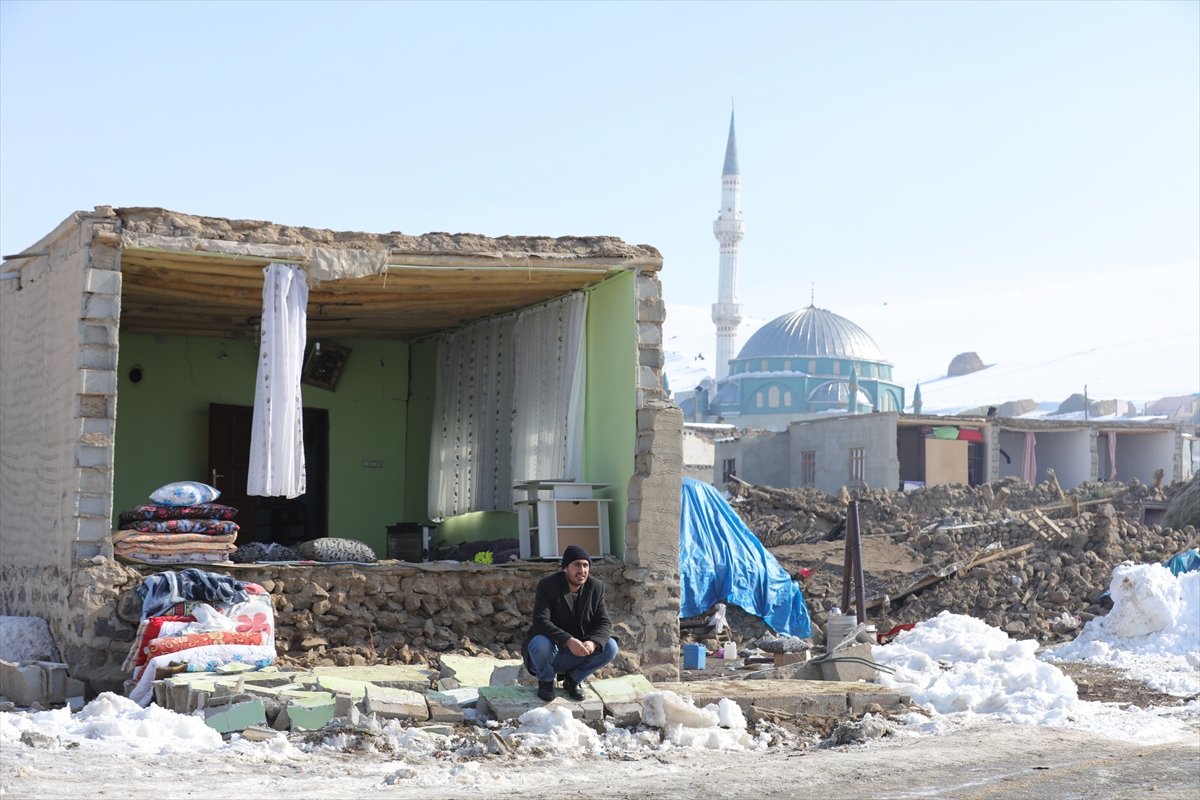 Van'da 187 artçı sarsıntı meydana geldi