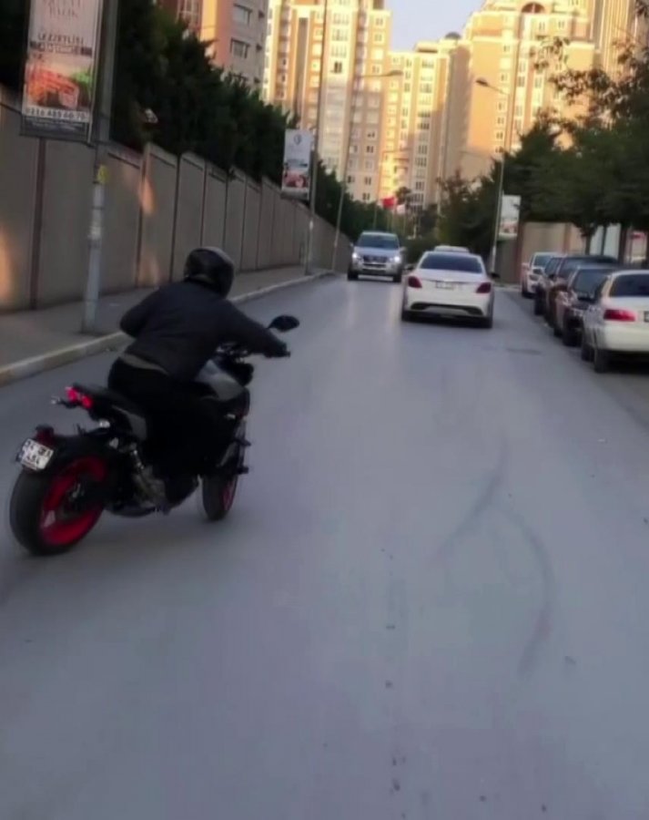 i İstanbul’da drift, makas ve tek teker terörü