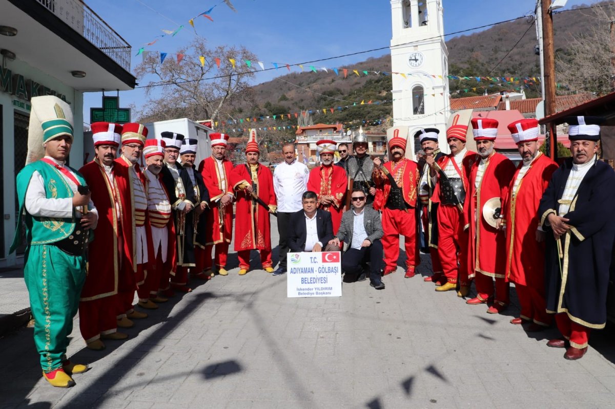 i Yunanistan mehter takımının zafer marşlarıyla inledi