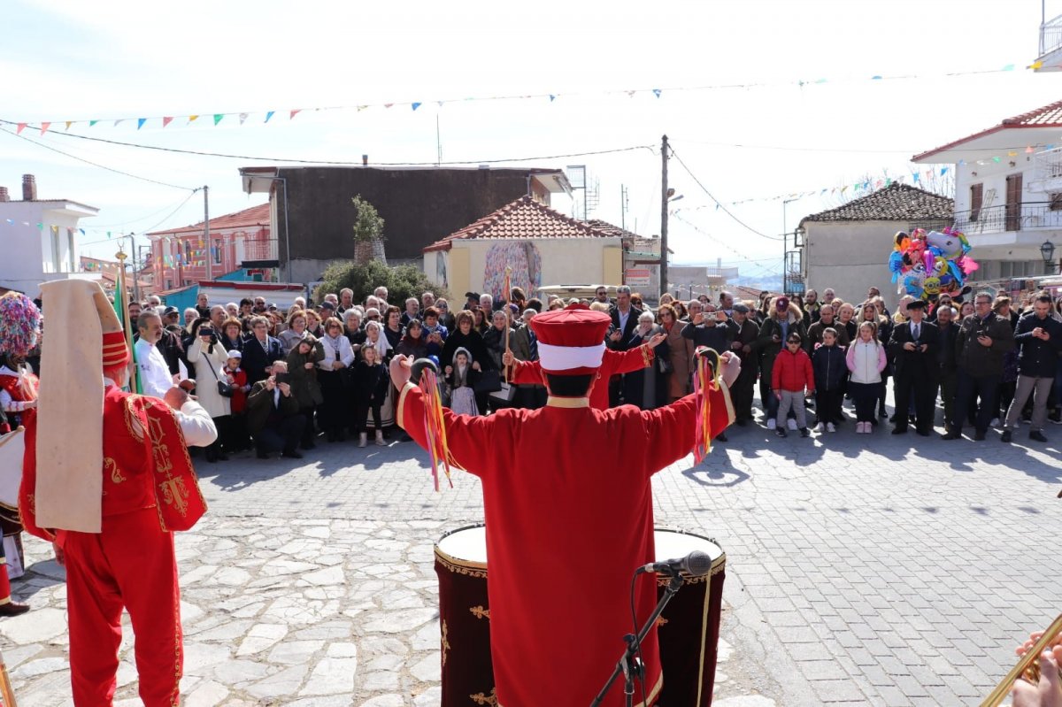 i Yunanistan mehter takımının zafer marşlarıyla inledi