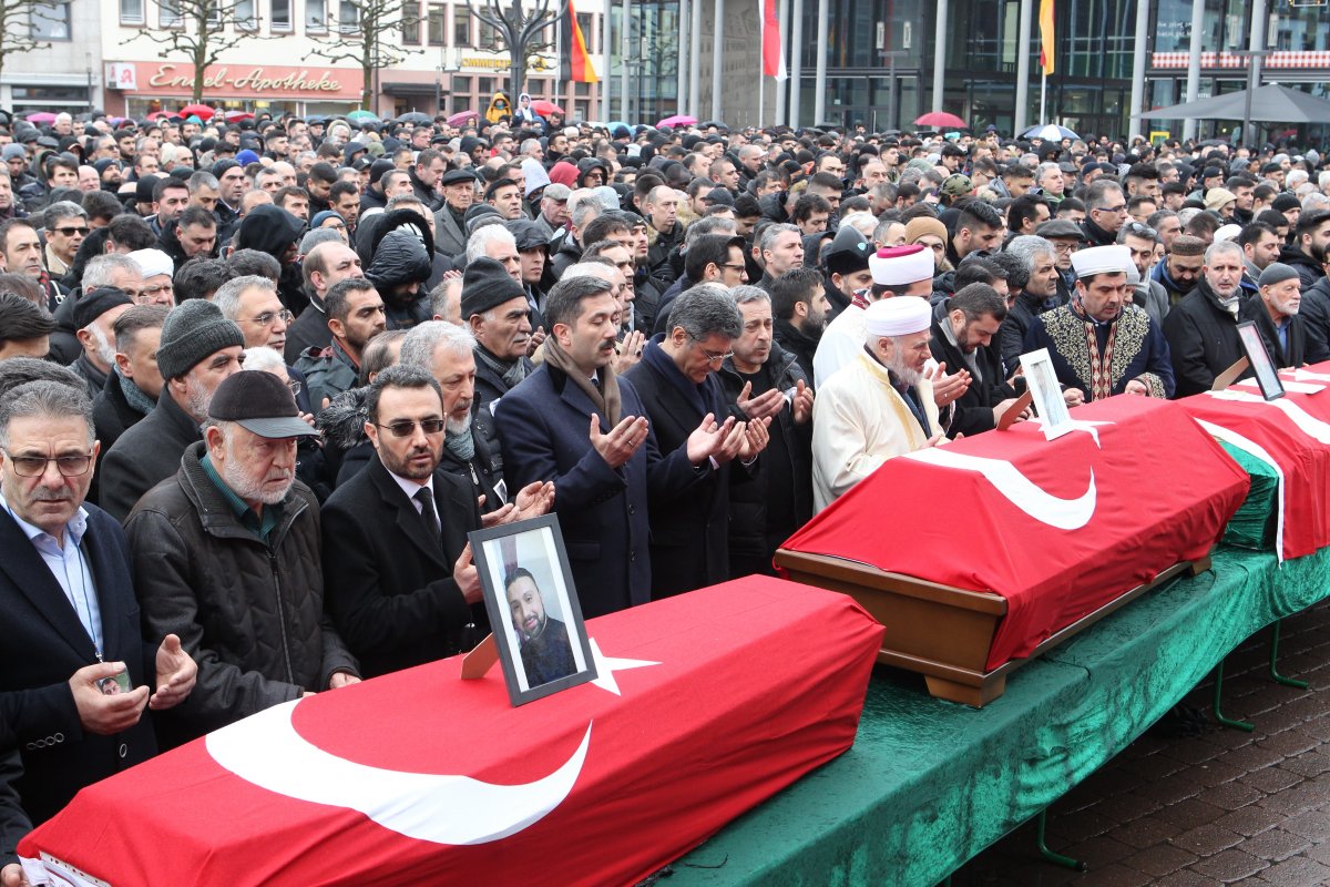 i Almanya'da ölen Türkler için cenaze töreni düzenlendi