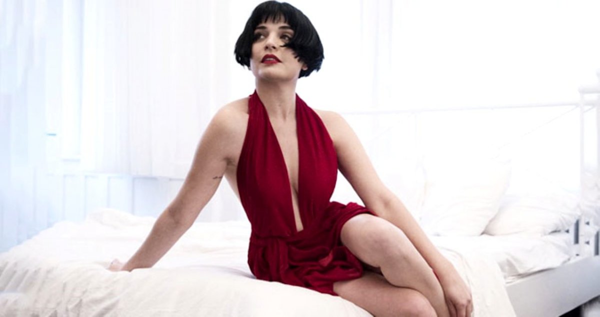 Gonca Vuslateri hemcinslerine seslendi