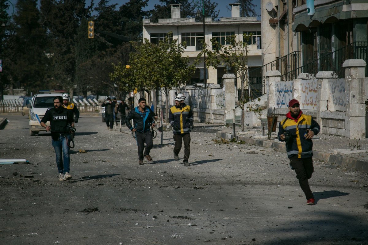 i Esad sivilleri vurdu: 20 ölü