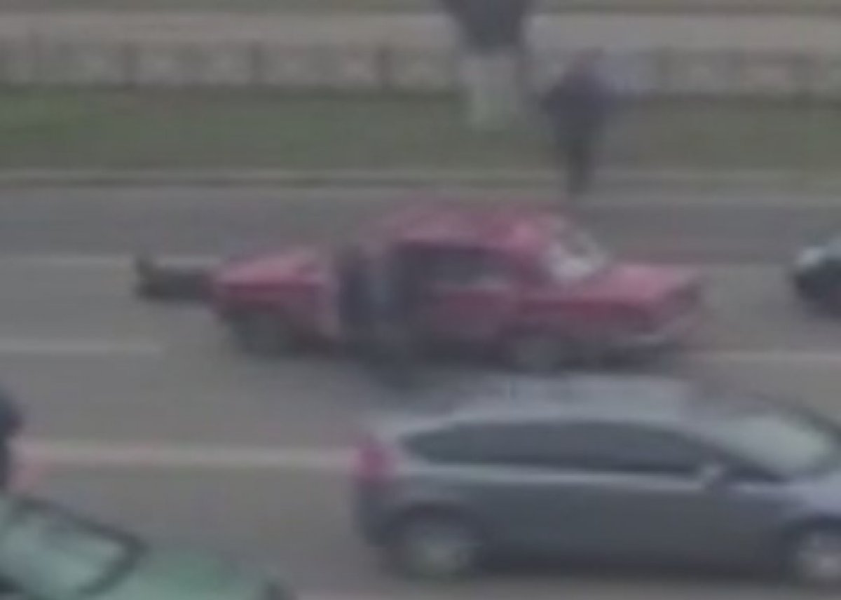 d Ukrayna'da Türk vatandaşına otomobil çarptı