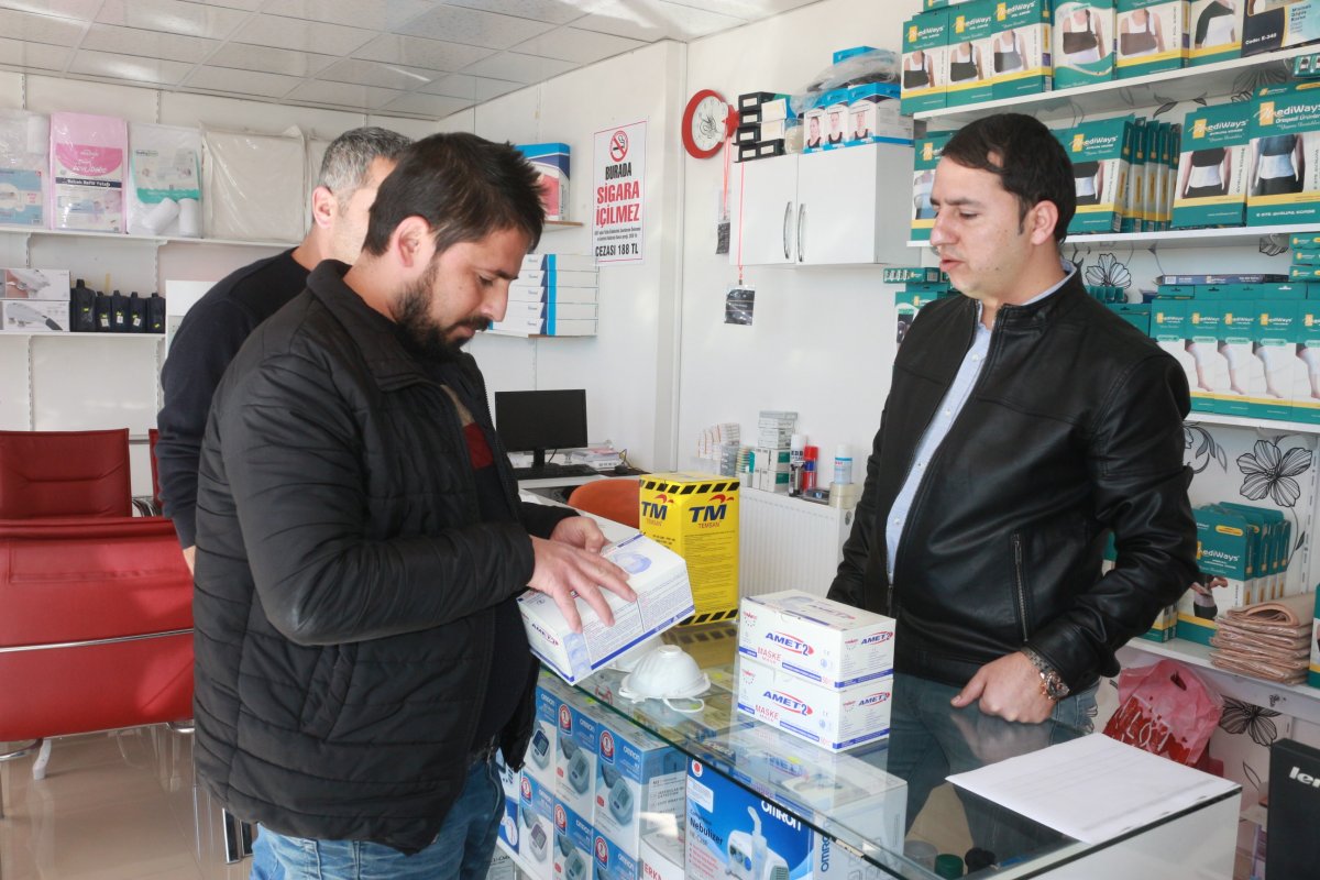 Koronavirüs sonrası maske karaborsaya düştü