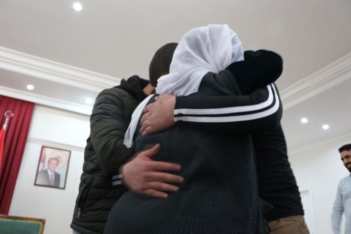 d HDP önündeki iki aile daha evladına kavuştu