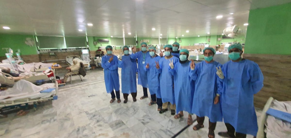 Koronavirüs Pakistan ve Kuzey Makedonya'ya sıçradı