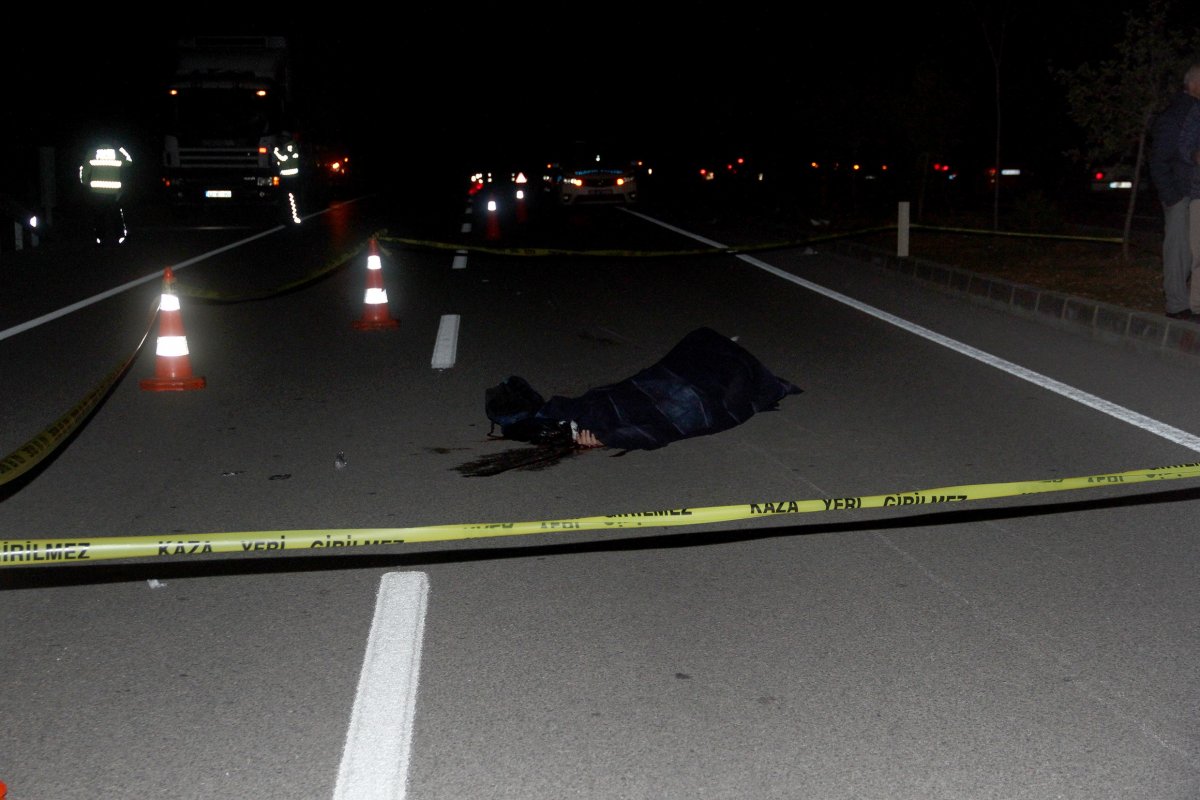 i Muğla'da iki motosiklet ve bir kamyon çarpıştı: 1 ölü