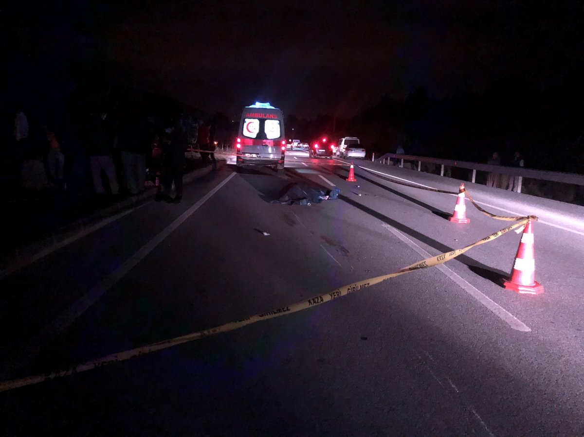 i Muğla'da iki motosiklet ve bir kamyon çarpıştı: 1 ölü