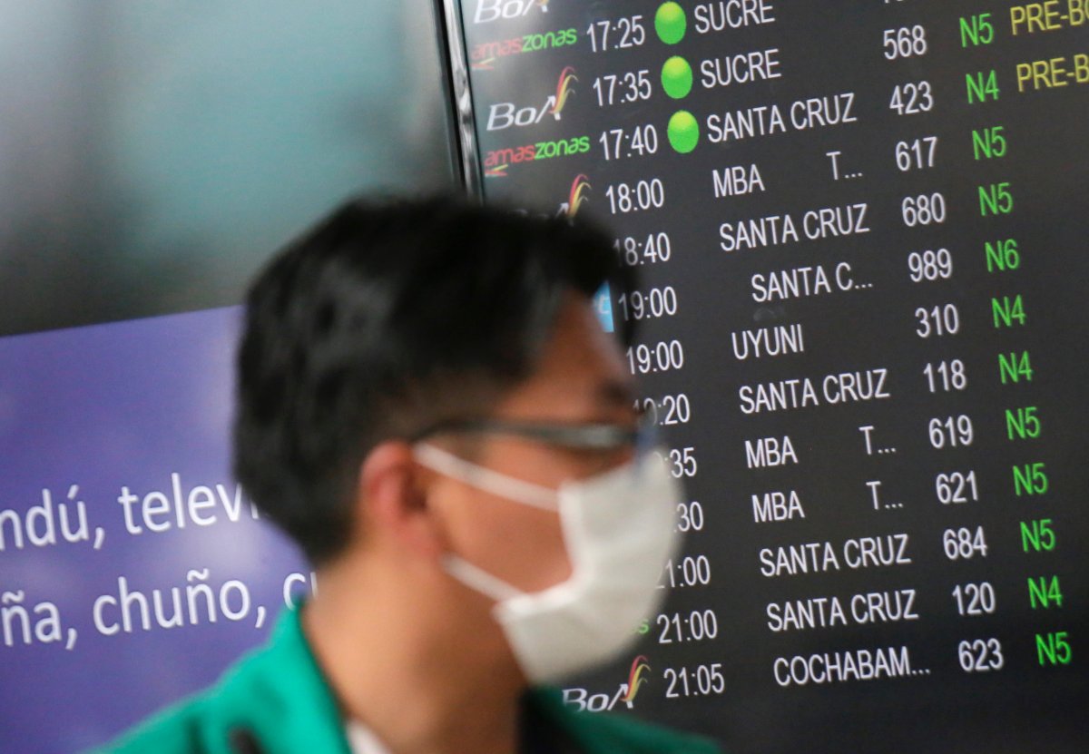 Suudi Arabistan umre ziyaretlerini askıya aldı