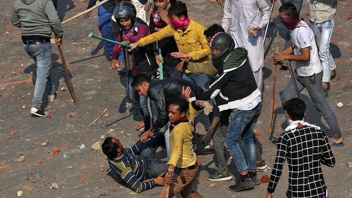 Hindistan'da Müslümanlara eziyet sürüyor