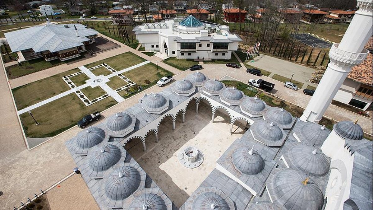 a Washington'da kandil programında şehitler için dua edildi