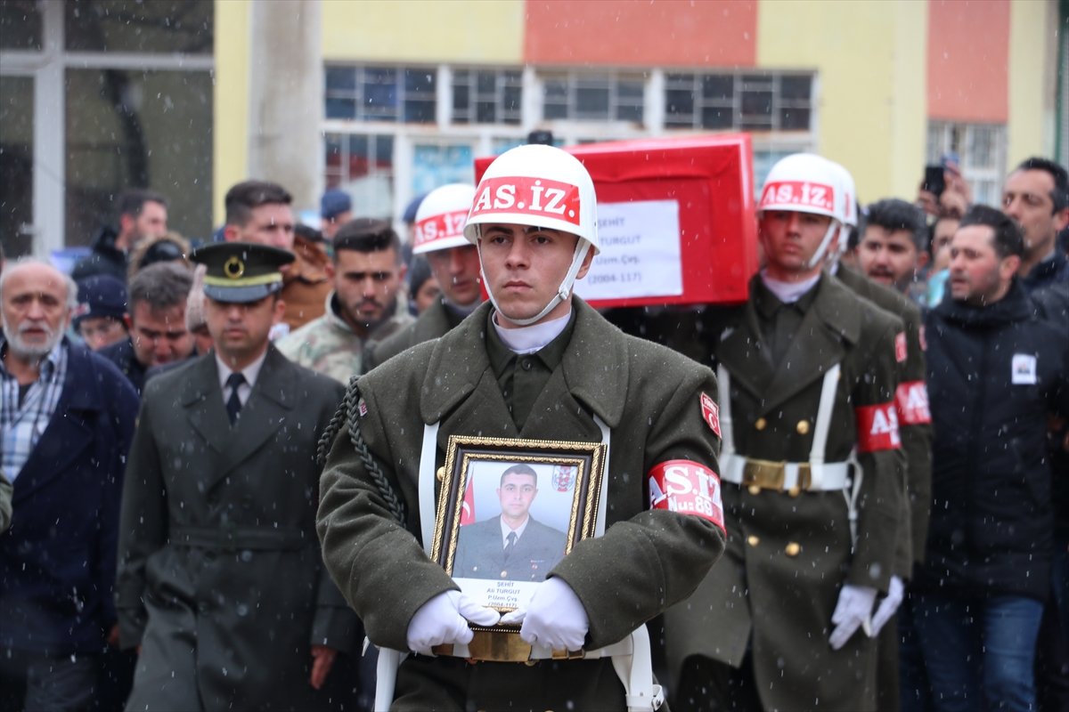 Türkiye şehitlerini uğurluyor