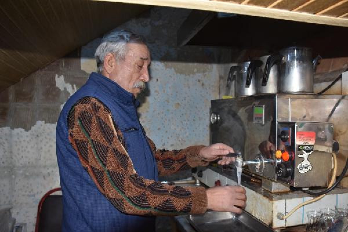 d İzmir'de 16 yıl sonra kavuştuğu kızı, cinayete kurban gitti