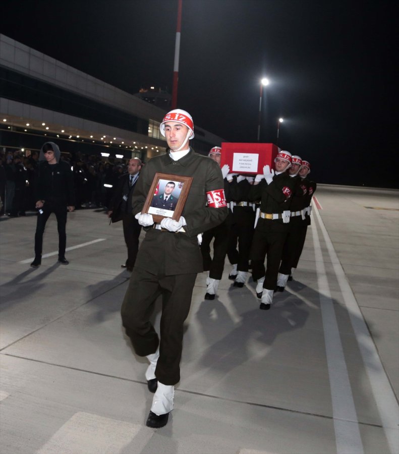 Türkiye şehitlerini uğurluyor