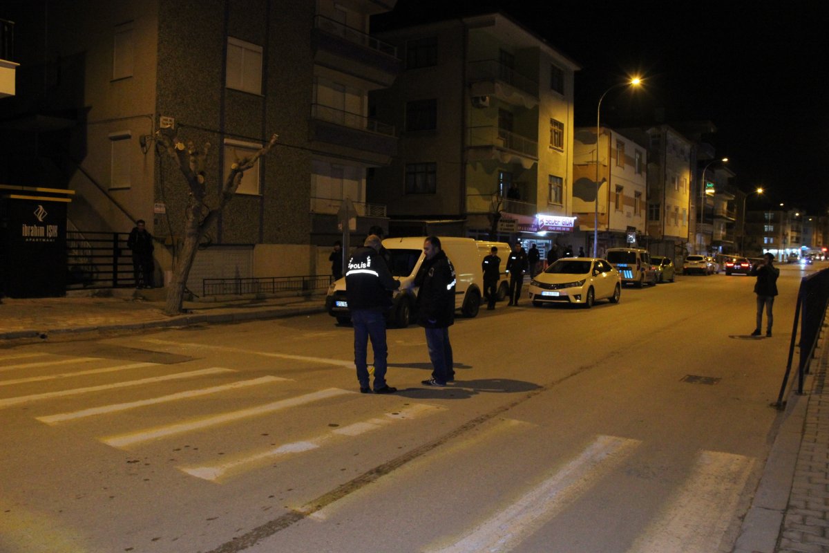 i Karaman'da araç içerisindeki gruba silahlı saldırı