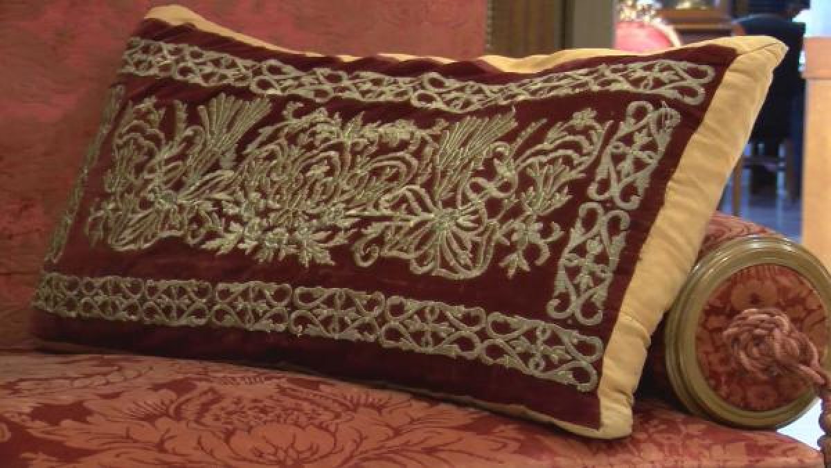 d Tartışılan taht Abdülhamid'in çıkmadı, satış iptal edildi