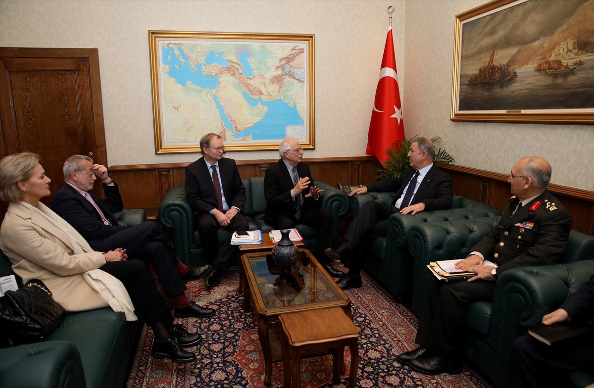 a Akar, AB heyetiyle görüştü