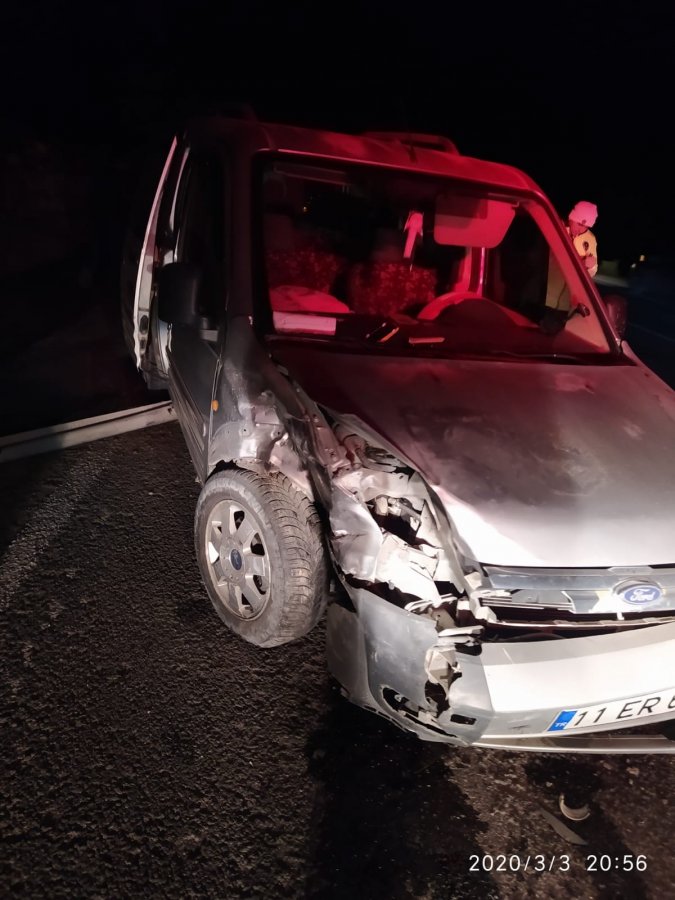 i Bilecik'te trafik kazası: 3 yaralı