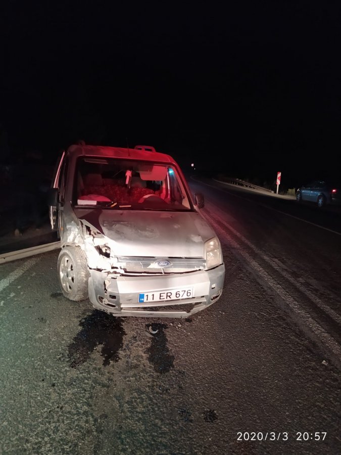 i Bilecik'te trafik kazası: 3 yaralı