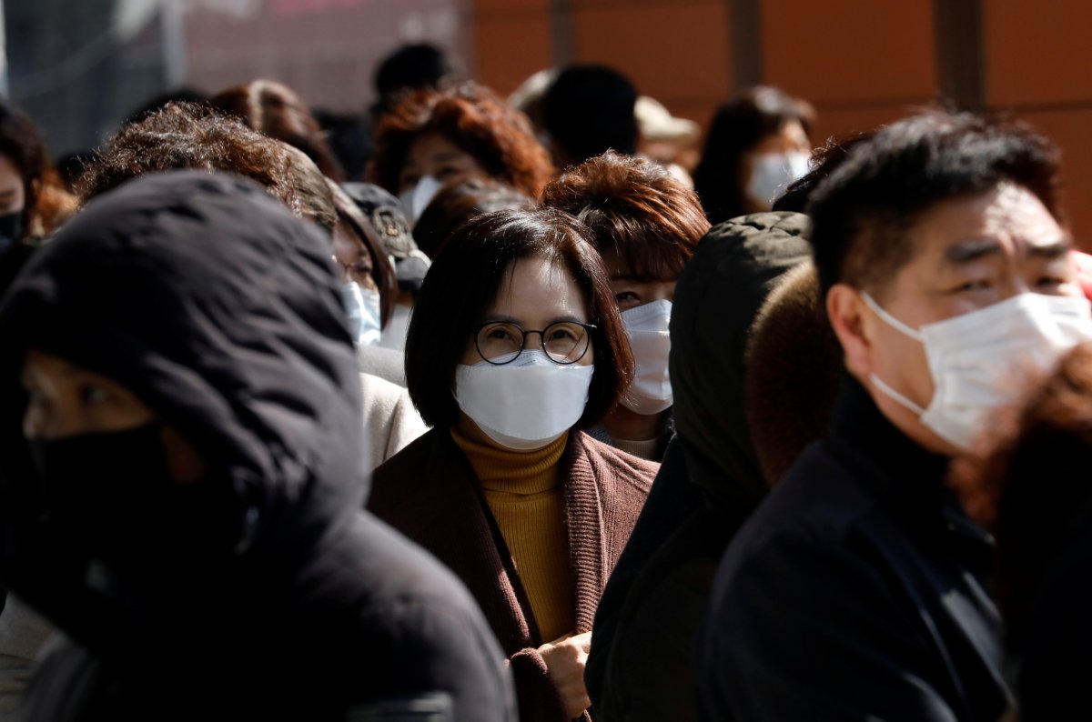 r Koronavirüsün mutasyon geçirdiği belirlendi