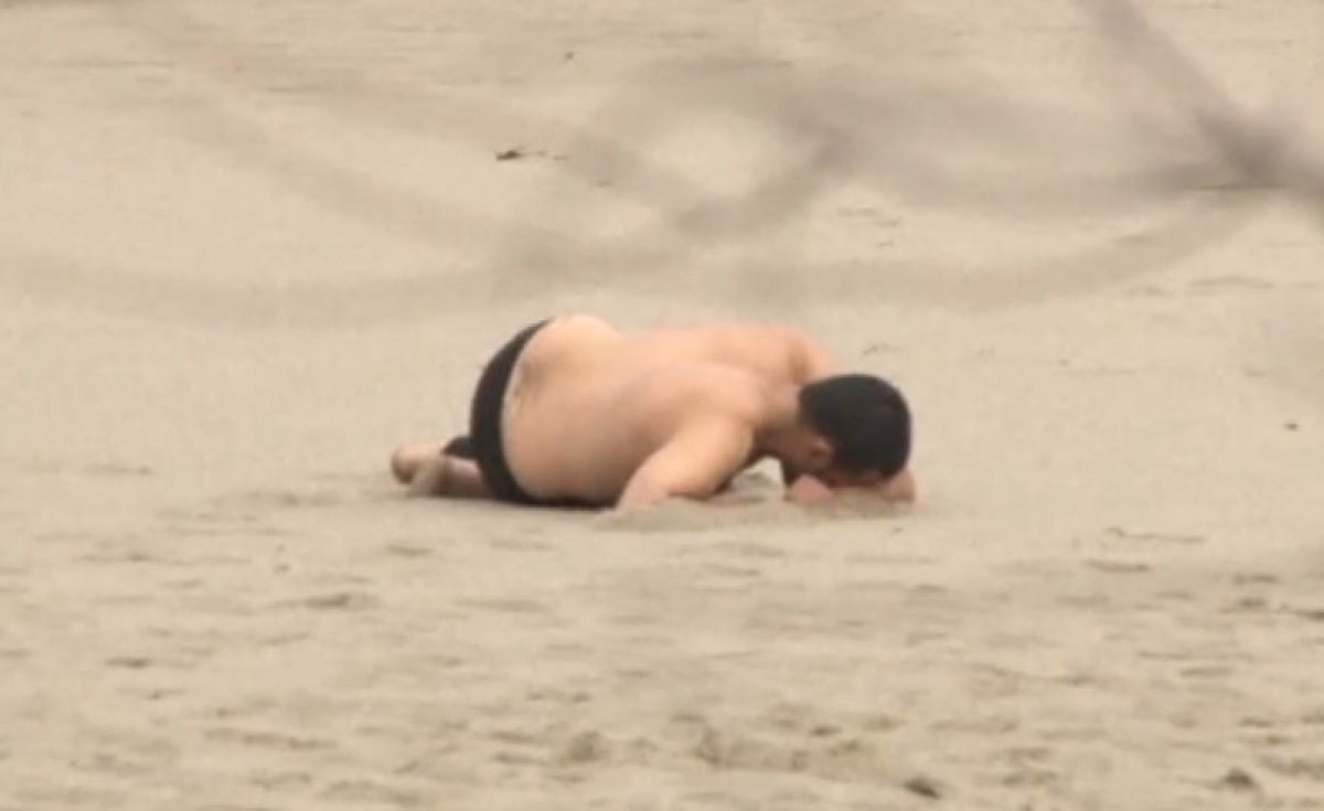 Yunan güçleri, mültecilere zulüm ediyor