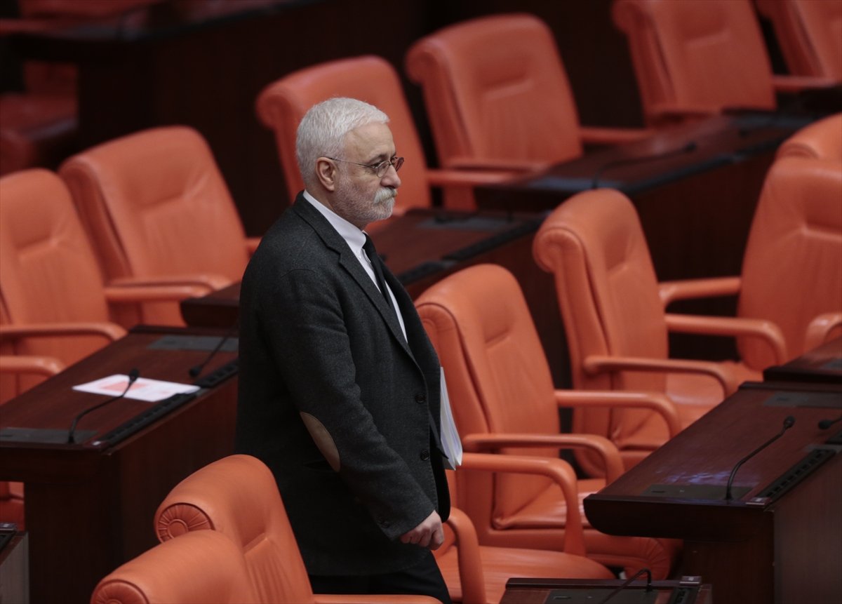 a Meclis bugünü kavgasız geçirdi