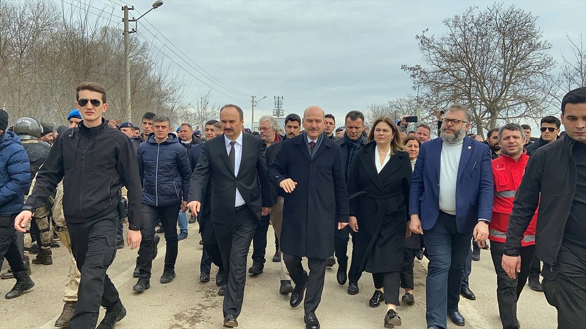 a Bakan Süleyman Soylu, muhabirle tartıştı