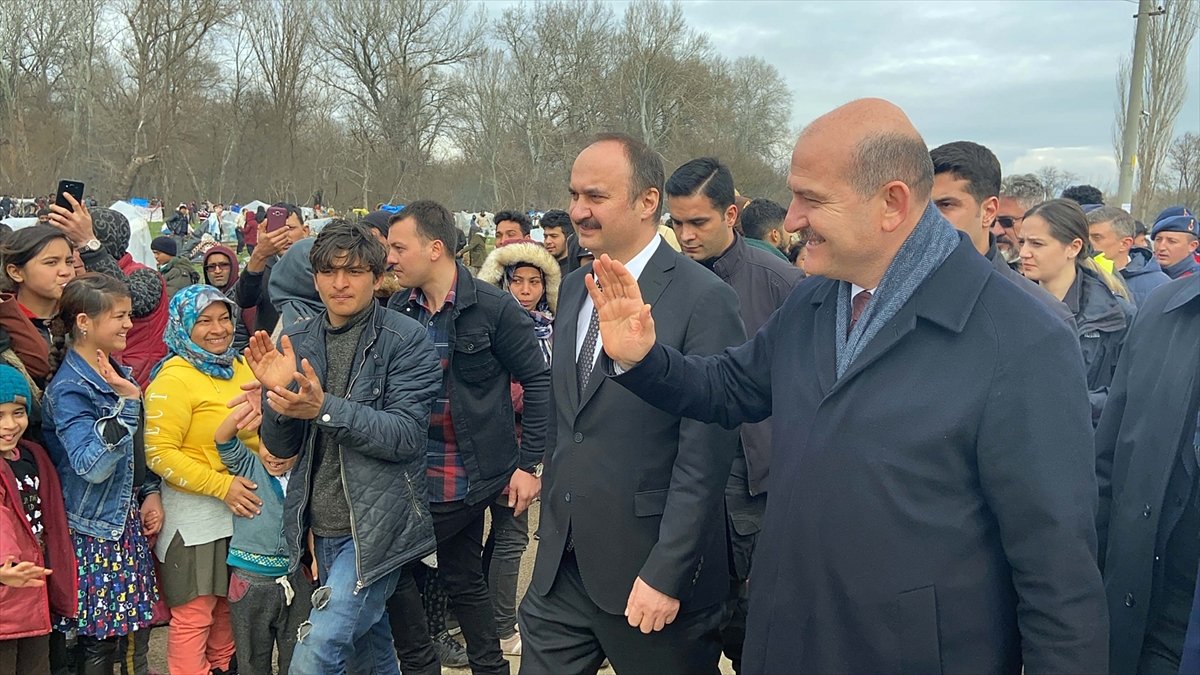 a Bakan Süleyman Soylu, muhabirle tartıştı