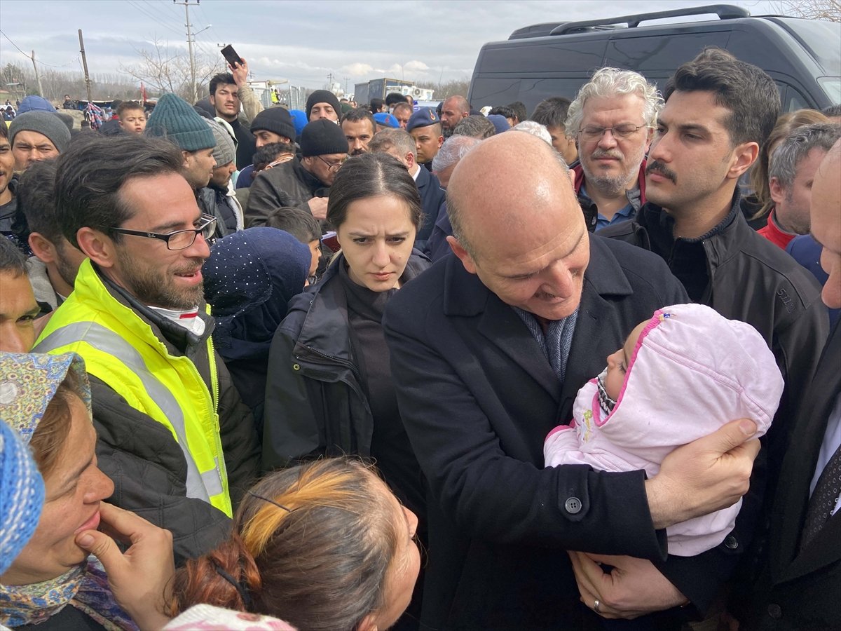 a Bakan Süleyman Soylu, muhabirle tartıştı