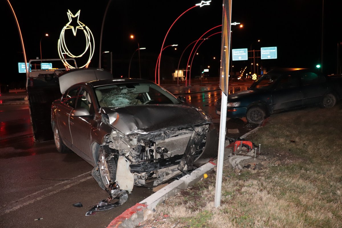 i Karaman'da trafik kazası: 4 yaralı