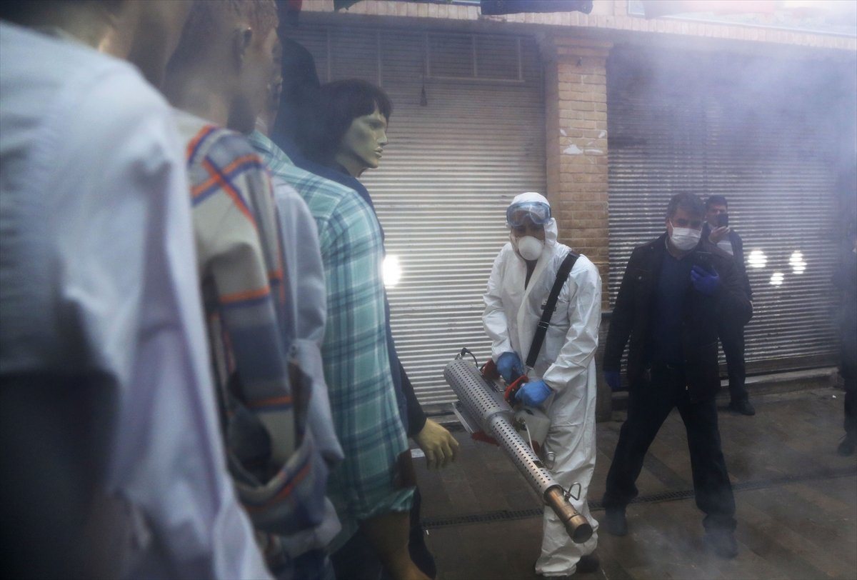 a İran'da koronavirüs önlemleri