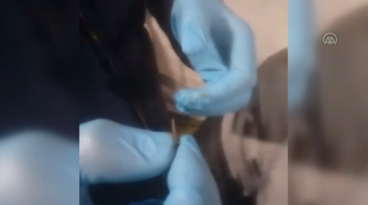 a Yunan askeri, plastik mermiye tel yerleştirdi