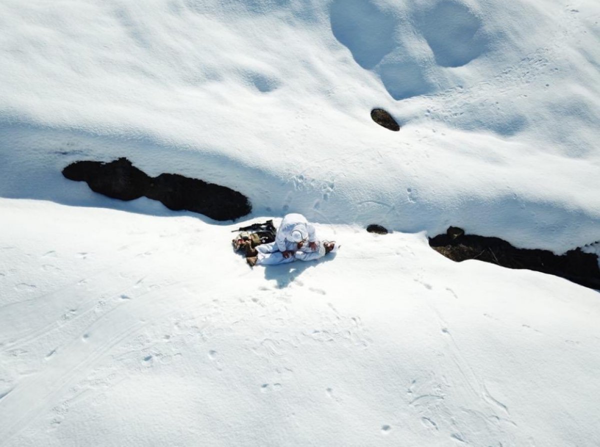 TSK'dan zorlu hava şartlarında eğitim