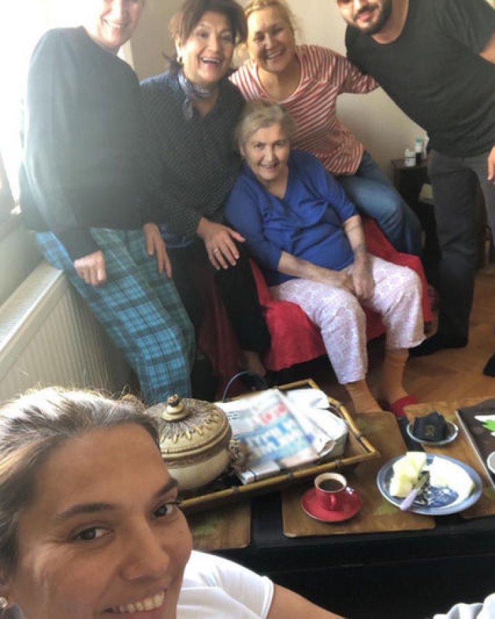 Demet Akalın'ın acı günü