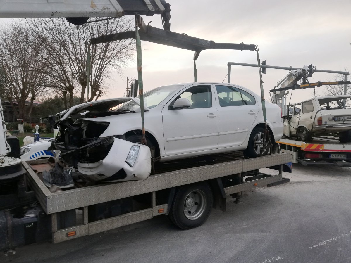 i Aydın’da zincirleme trafik kazası: 4 yaralı